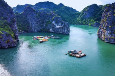 Lan Ha bay - Dark and Bright Cave - Ba Trai Dao islets (B, L, D)